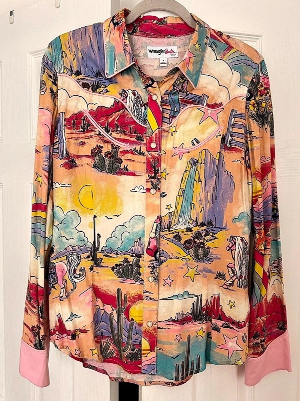 Wrangler x Barbie Western Print Button Down Pink Size Medium Brand New